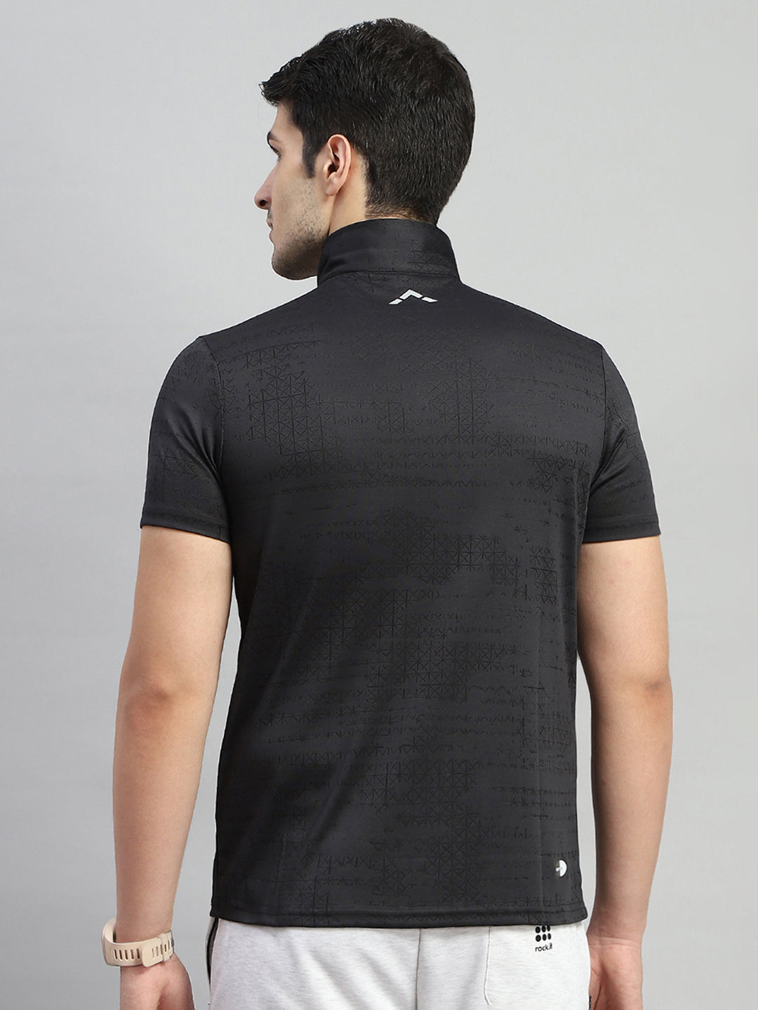 Rock.it Men Black Self Design Collar Half Sleeve T-Shirt