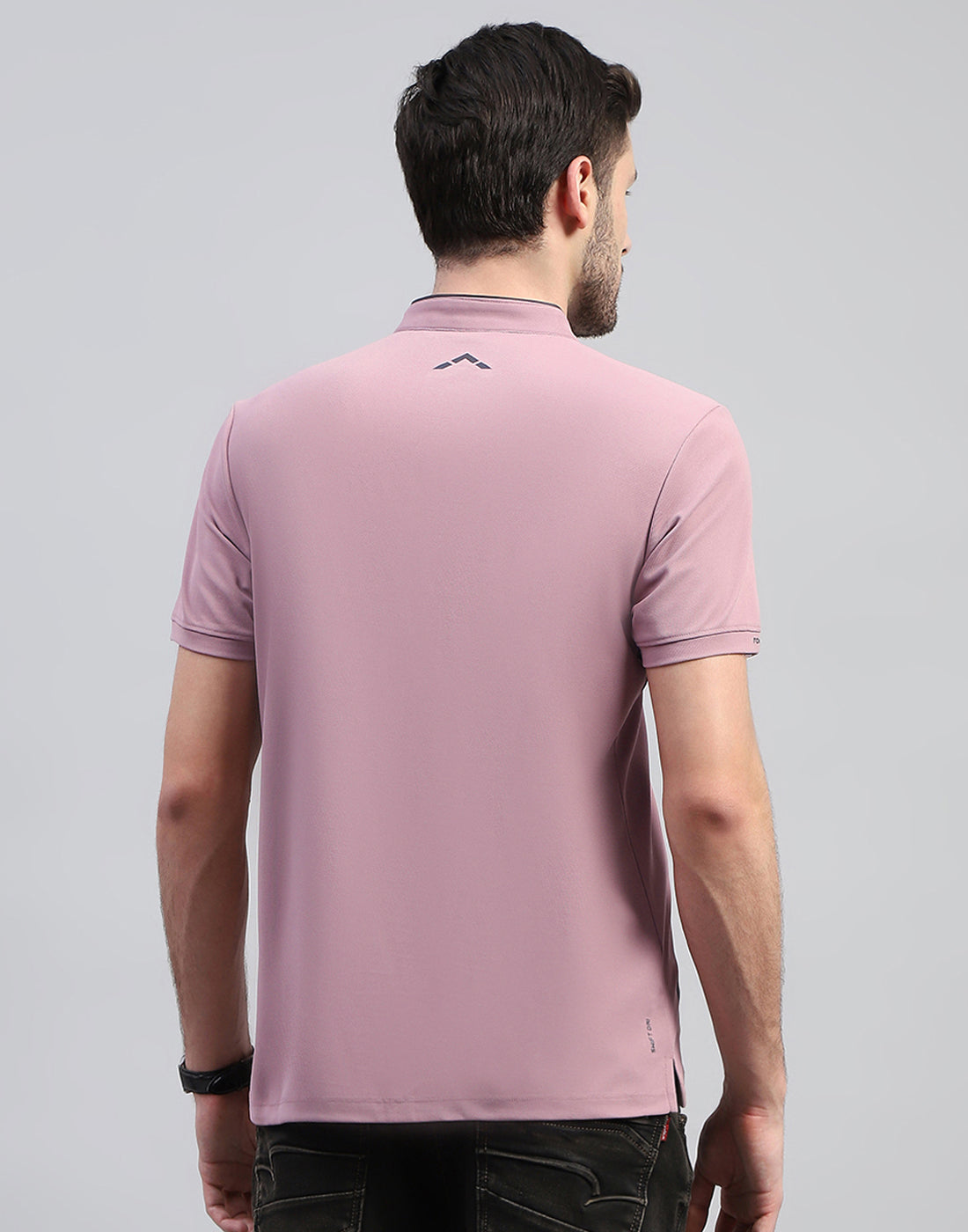Rock.it Men Purple Solid Mandarin Neck Half Sleeve T-Shirt