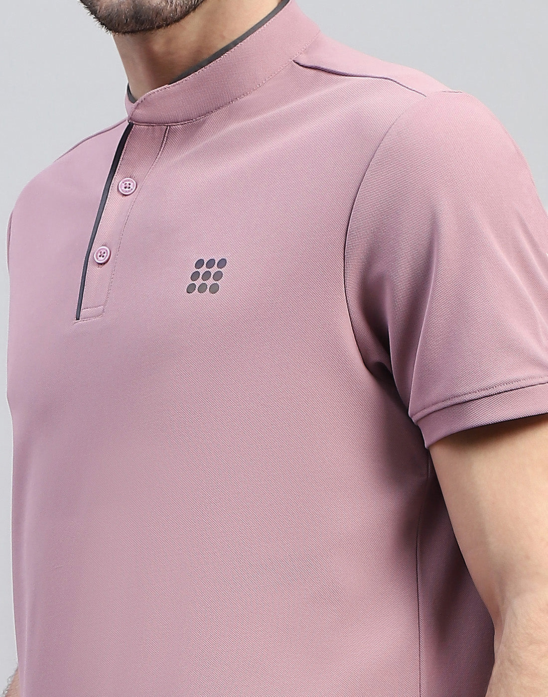 Rock.it Men Purple Solid Mandarin Neck Half Sleeve T-Shirt