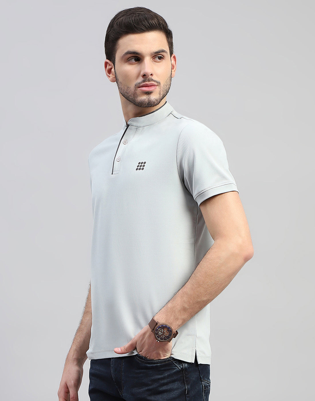 Rock.it Men Grey Solid Mandarin Neck Half Sleeve T-Shirt