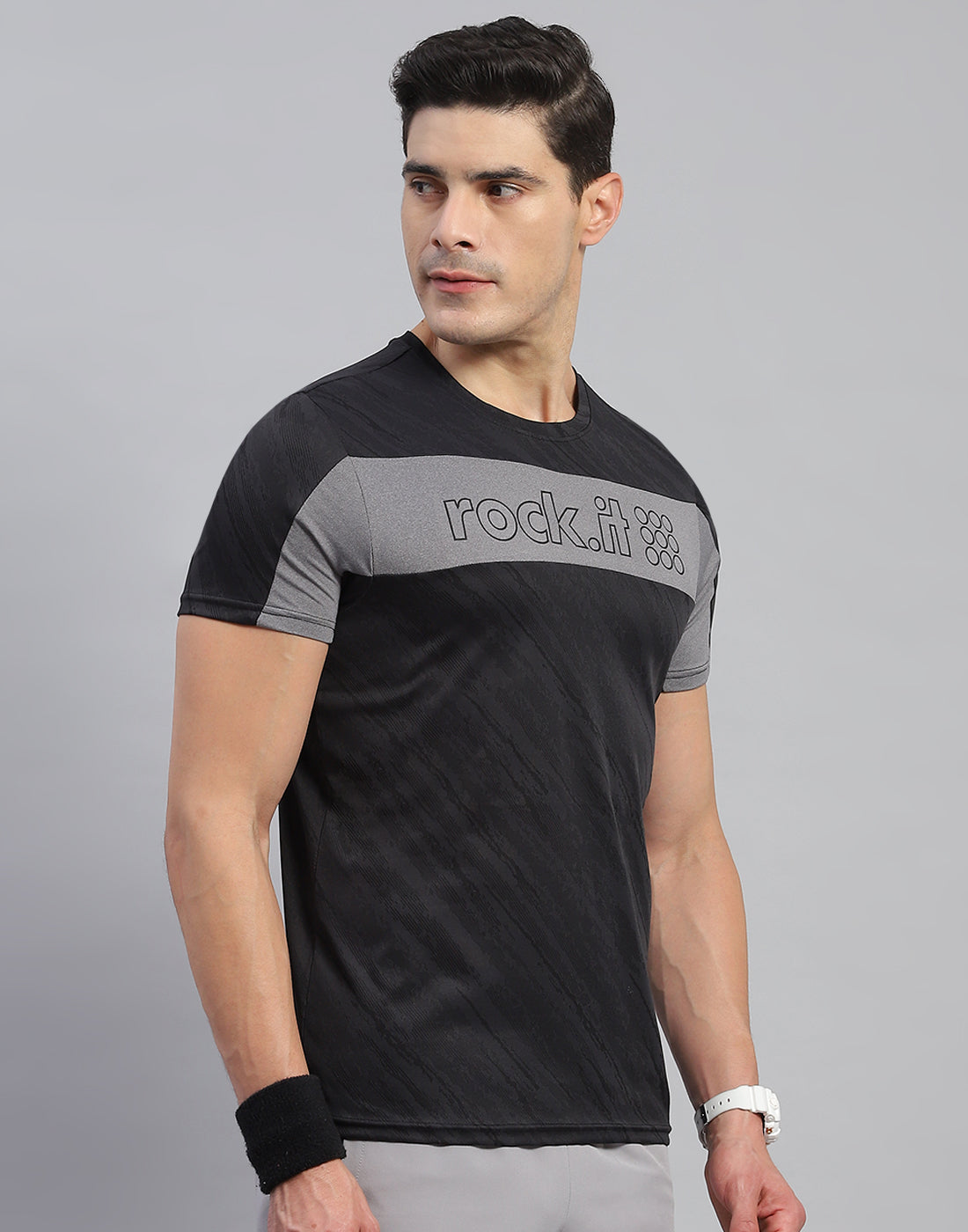 Rock.it Men Black Self Design Round Neck Half Sleeve T-Shirt