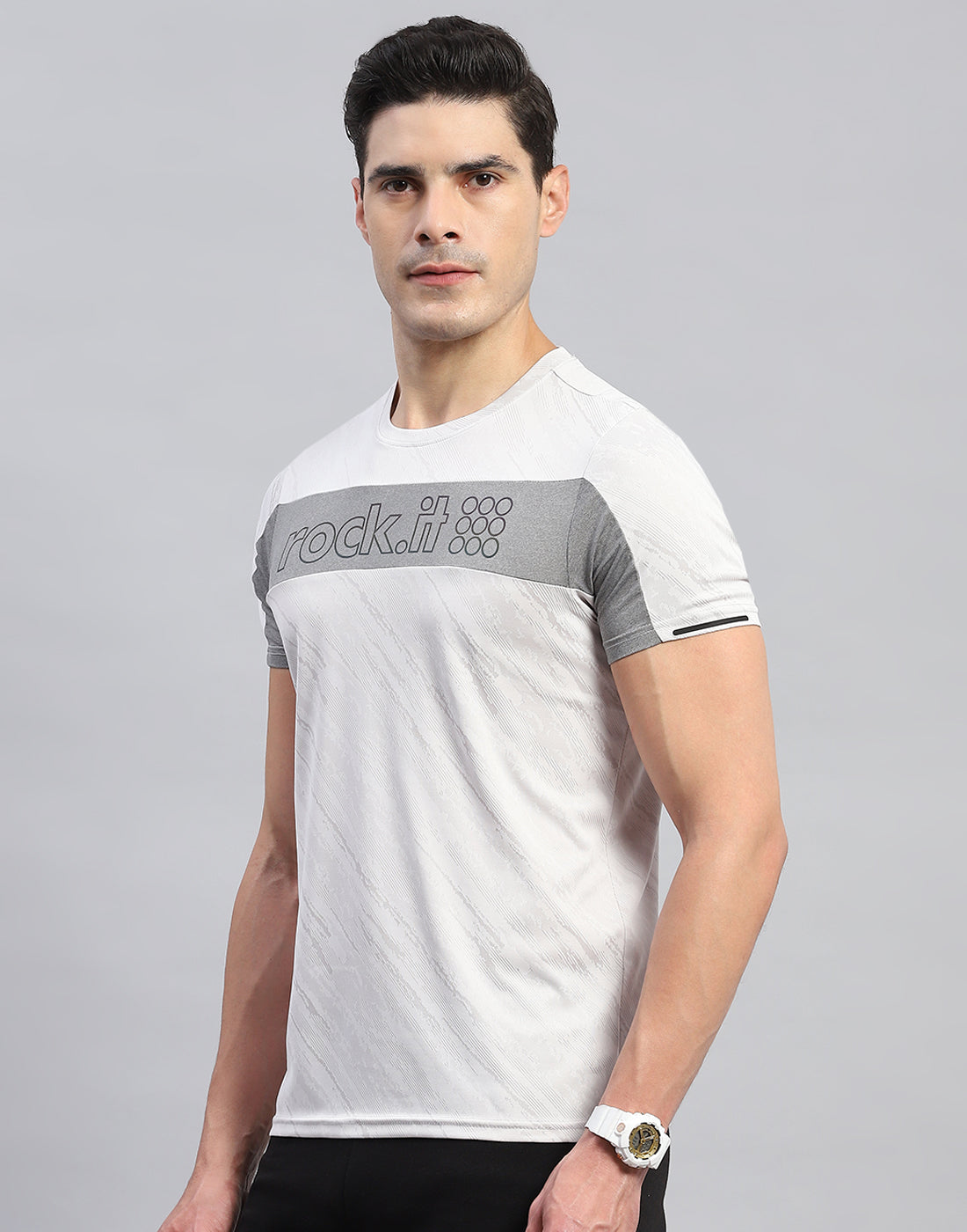 Rock.it Men Grey Self Design Round Neck Half Sleeve T-Shirt