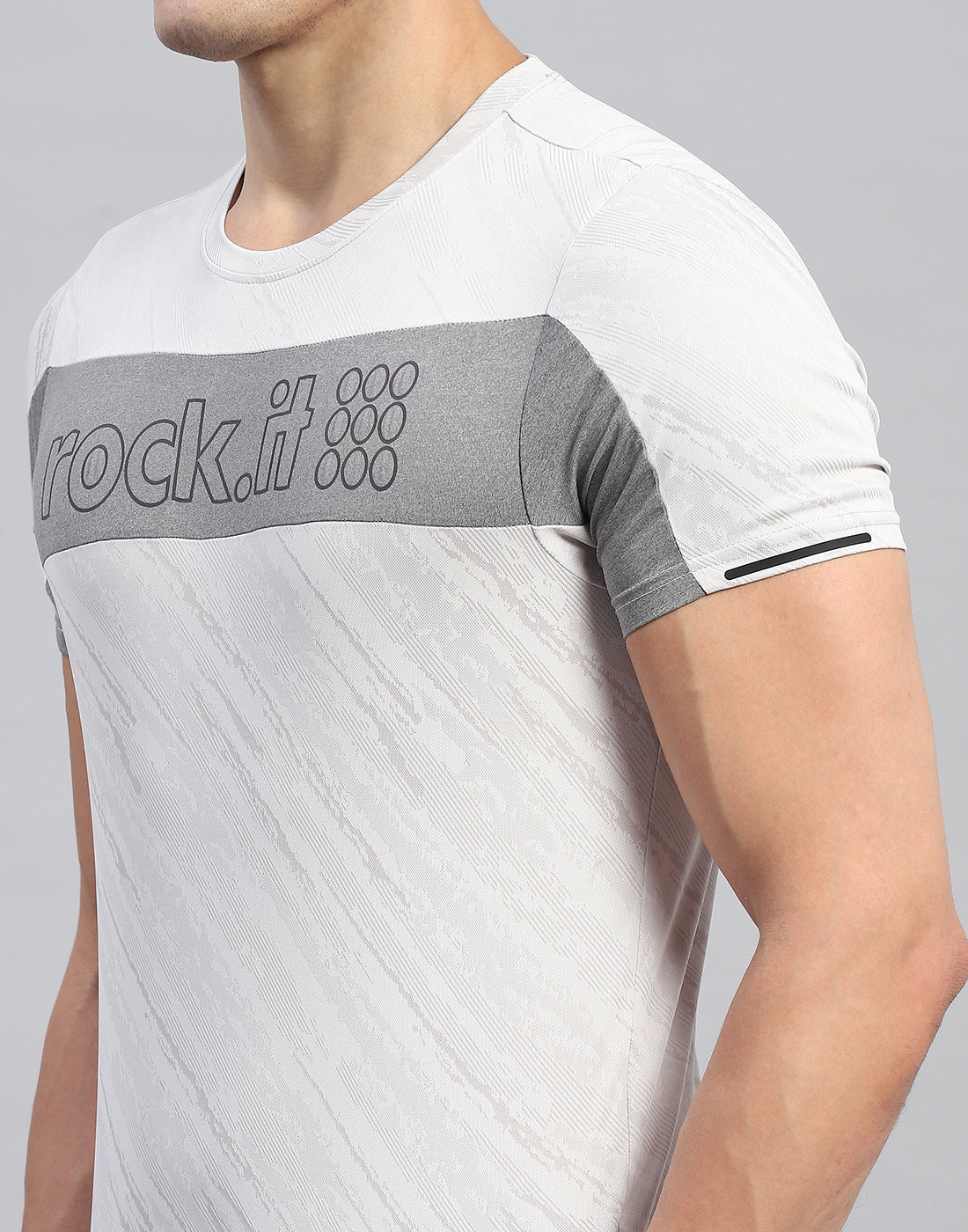 Men Grey Self Design Round Neck Half Sleeve T-Shirt