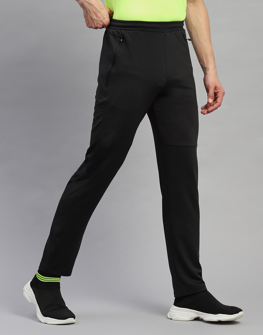 Rock.it Men Black Solid Regular Fit Lower