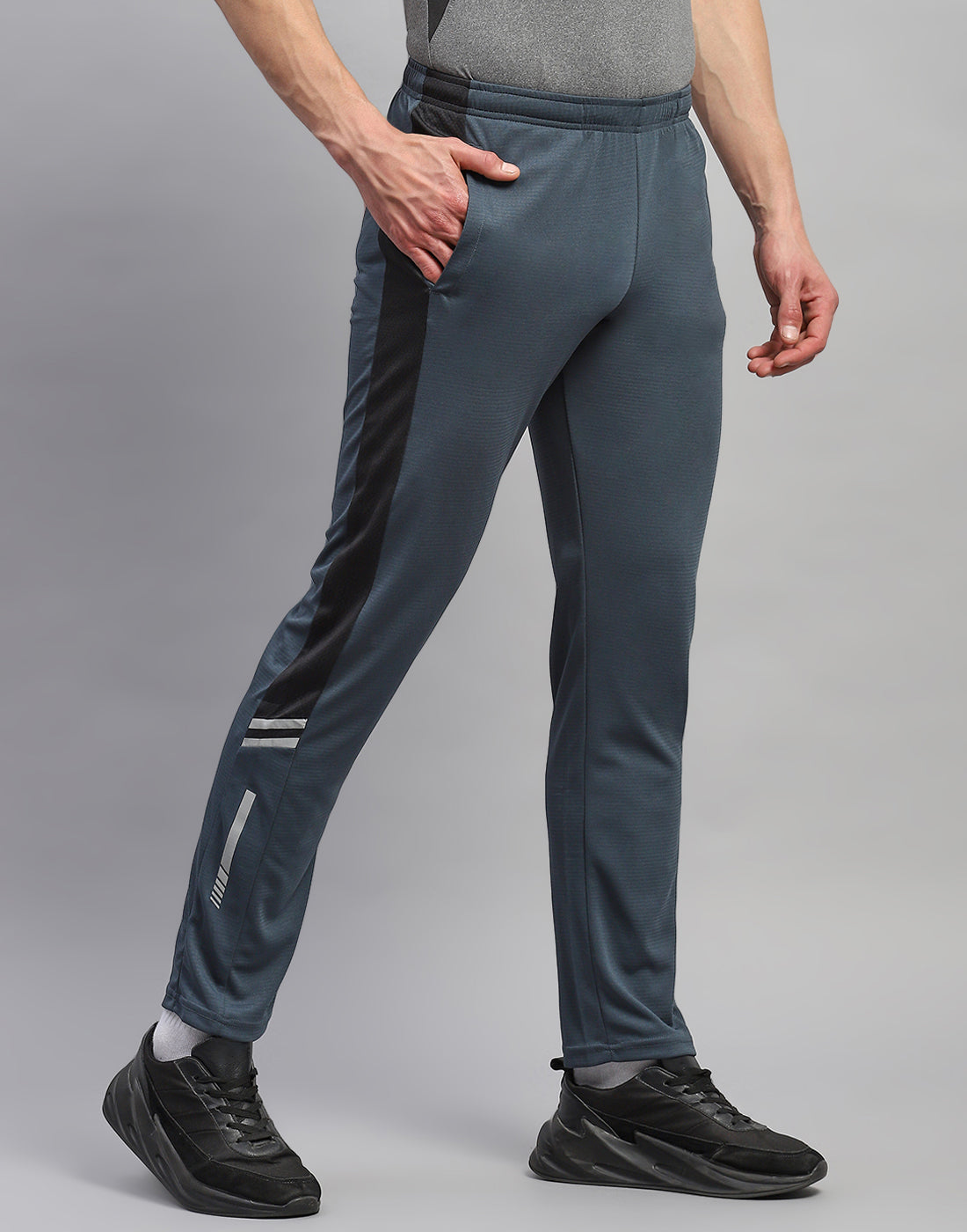 Rock.it Men Grey Solid Regular Fit Lower