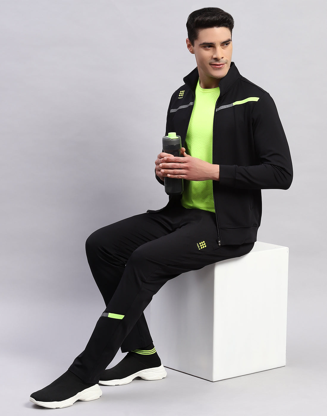 Rock.it Men Black Printed Mock Neck Full Sleeve Tracksuit