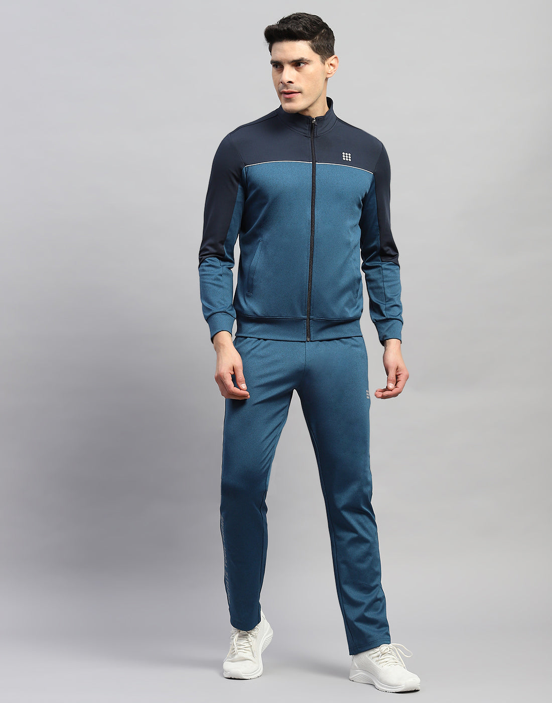 Men Teal Blue Solid Round Neck Full Sleeve Tracksuit