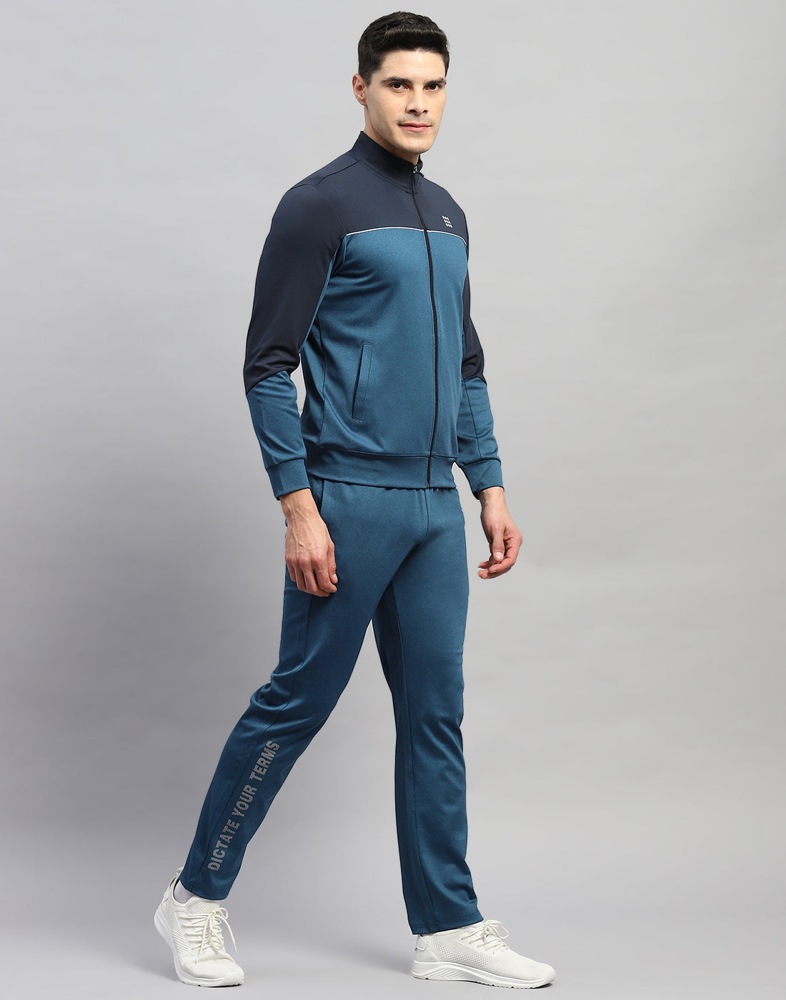 Rock.it Men Teal Blue Solid Round Neck Full Sleeve Tracksuit