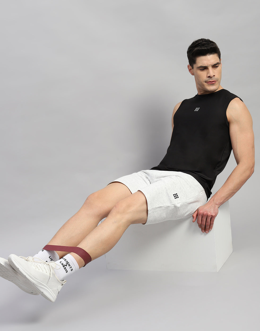 Rock.it Men Black Solid Round Neck Sleeveless T-Shirt