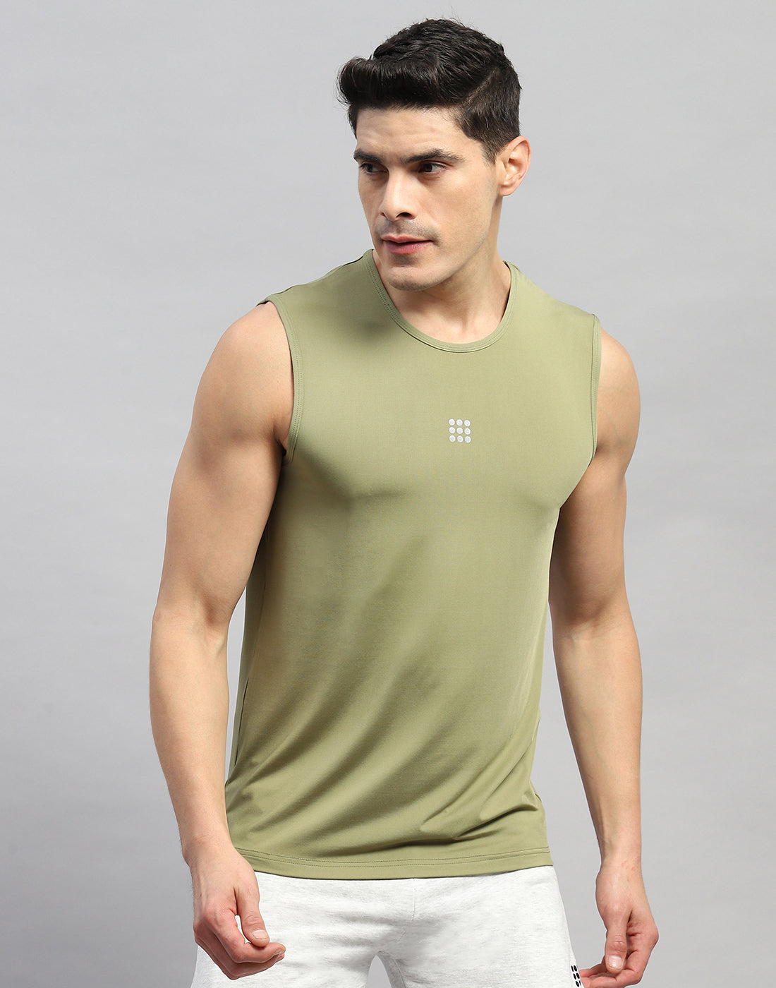 Rock.it Men Olive Solid Round Neck Sleeveless T-Shirt