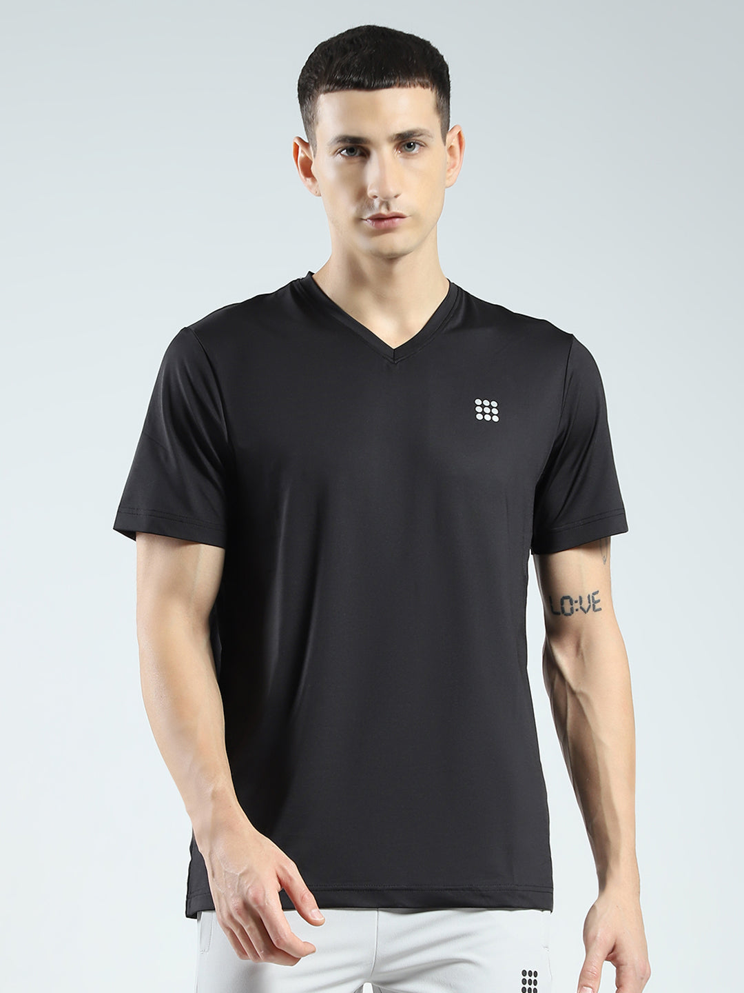Rock.it Men Black Solid V Neck Half Sleeve T-Shirt