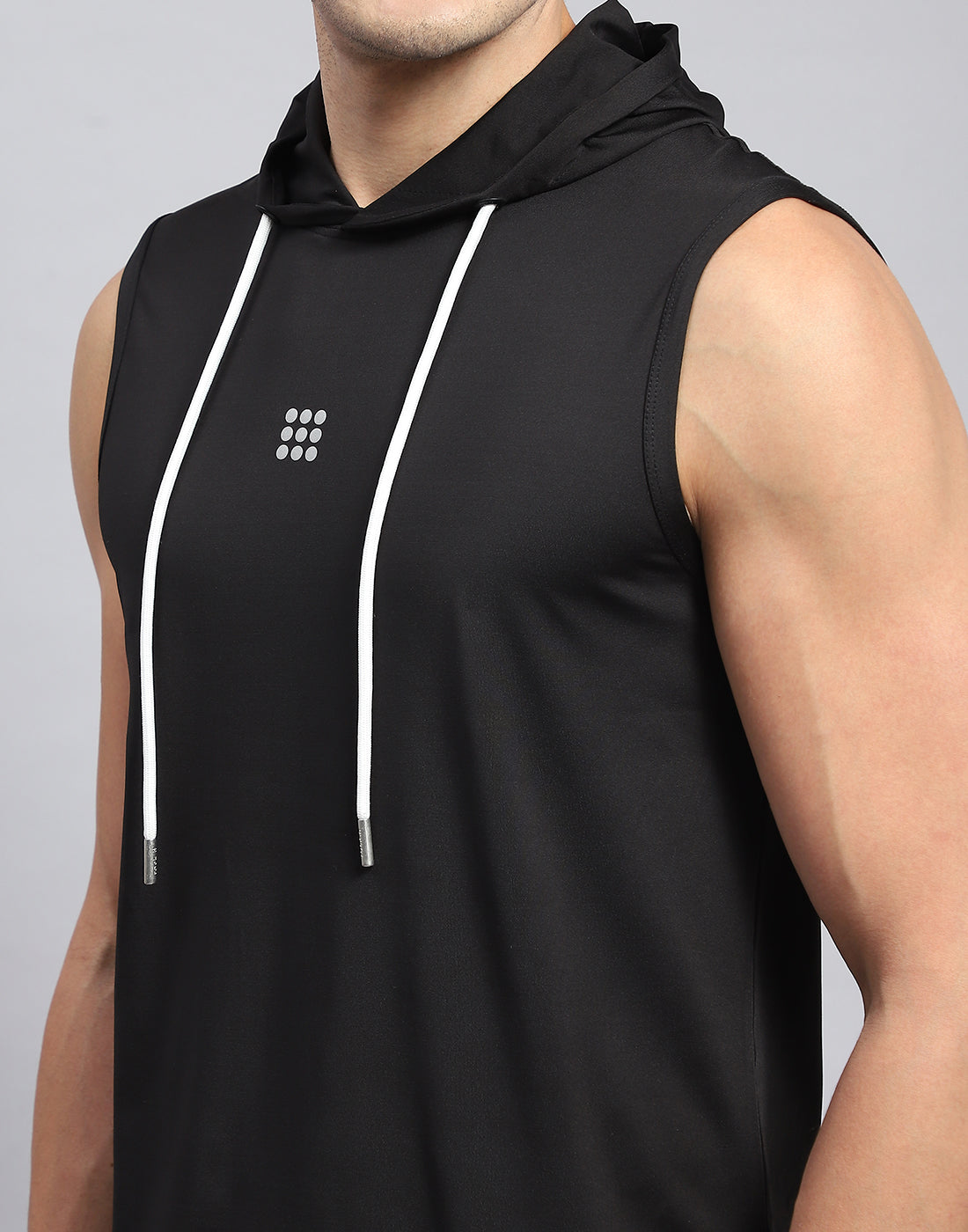 Men Black Solid Hooded Sleeveless T-Shirt