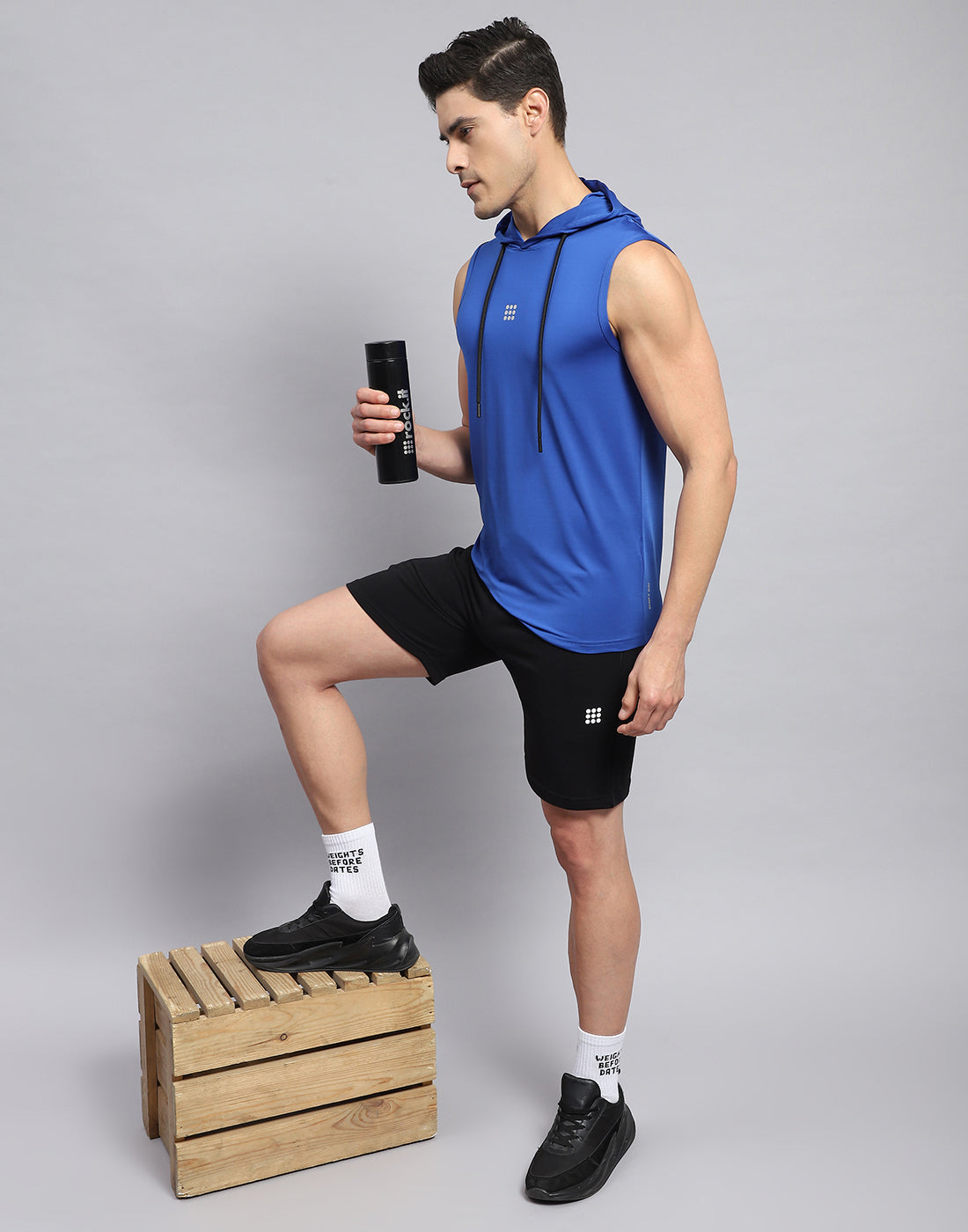 Rock.it Men Royal Blue Solid Hooded Sleeveless T-Shirt