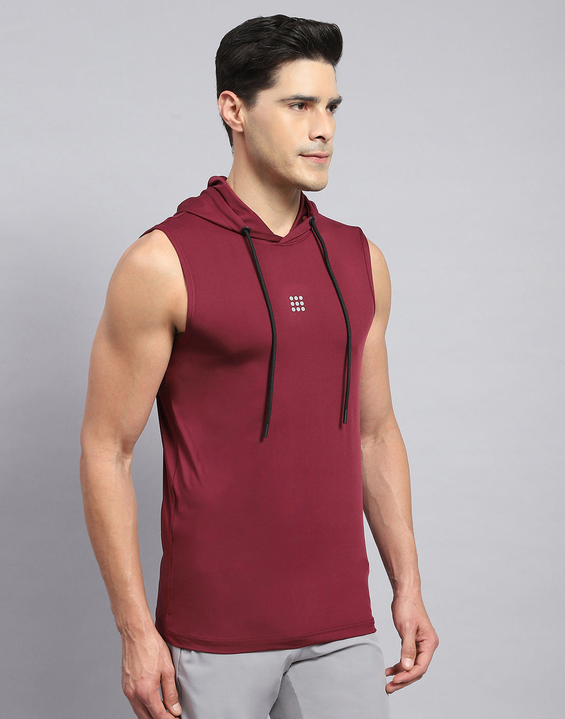 Rock.it Men Maroon Solid Round Neck Sleeveless T-Shirt