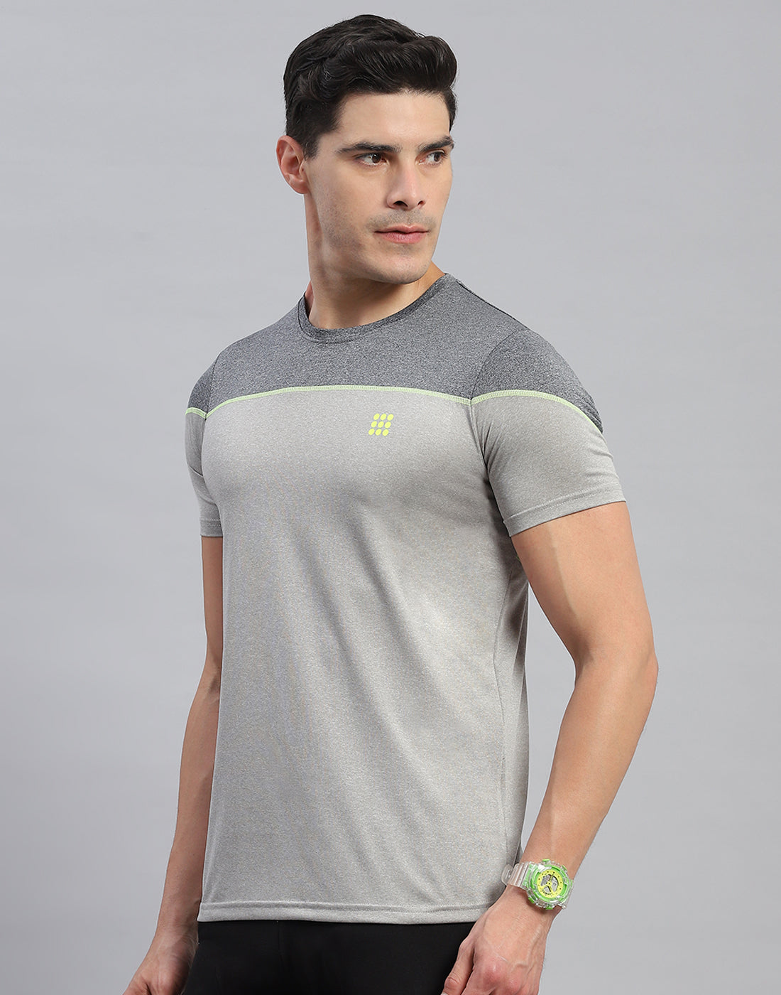 Rock.it Men Grey Solid Round Neck Half Sleeve T-Shirt