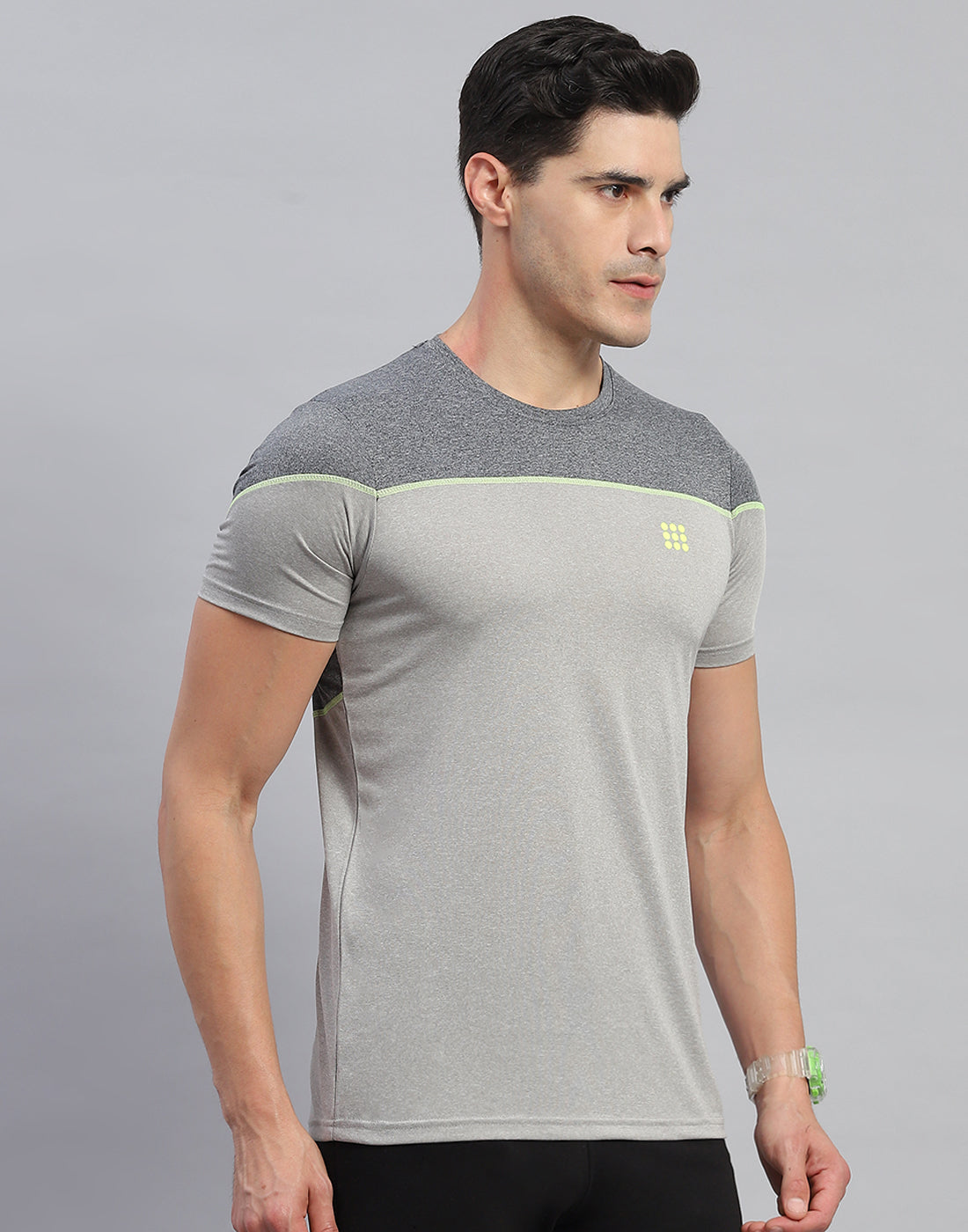 Rock.it Men Grey Solid Round Neck Half Sleeve T-Shirt