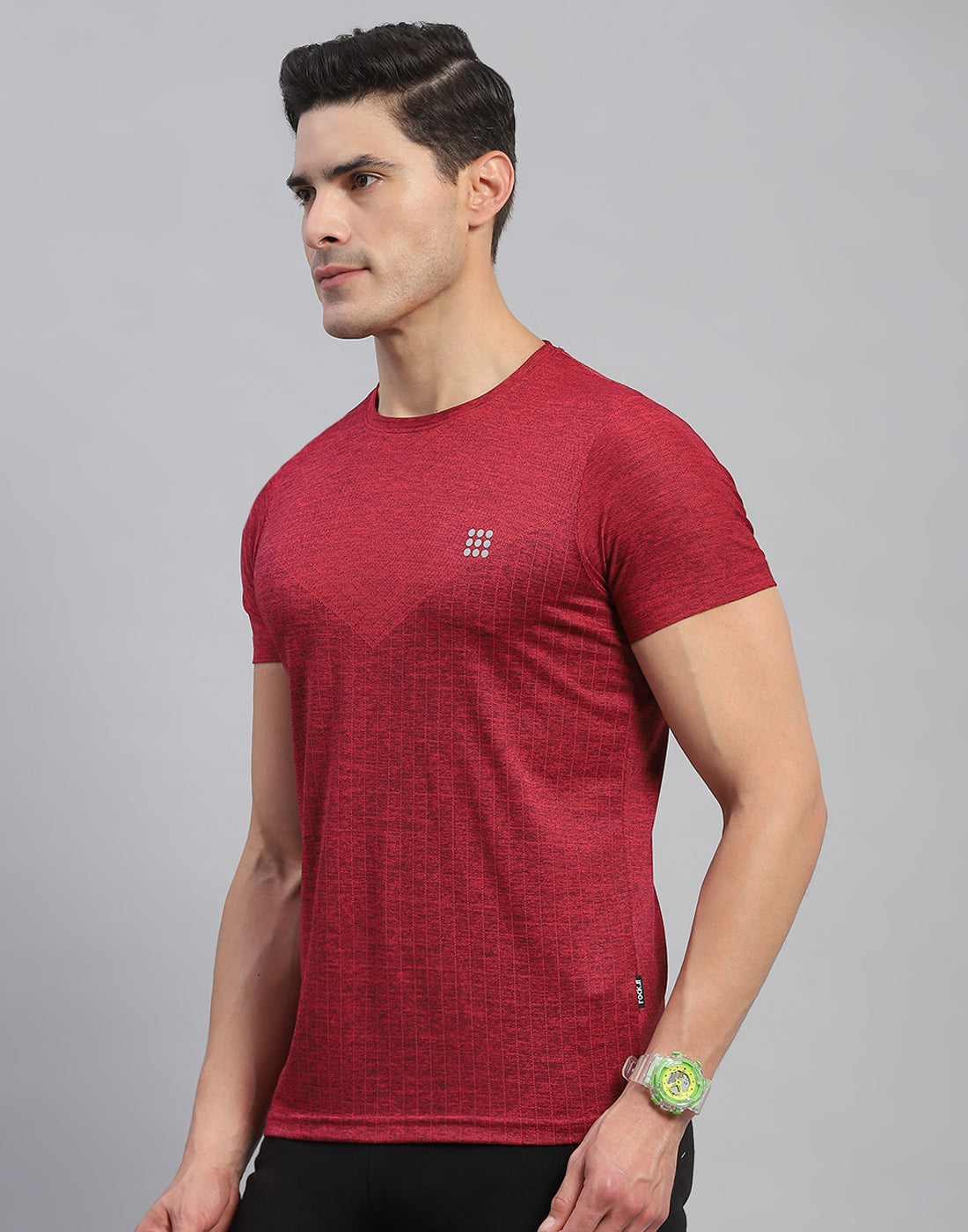 Rock.it Men Maroon Self Design Round Neck Half Sleeve T-Shirt