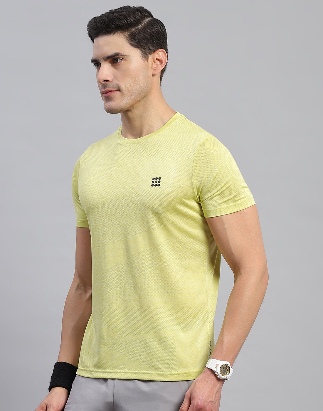 Men Yellow Self Design Round Neck Half Sleeve T-Shirt