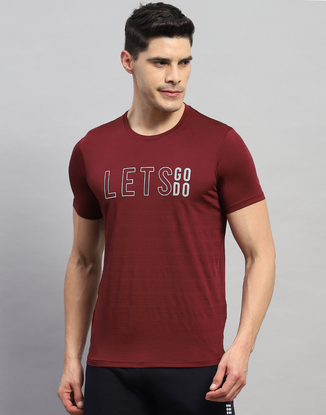 Rock.it Men Maroon Self Design Round Neck Half Sleeve T-Shirt