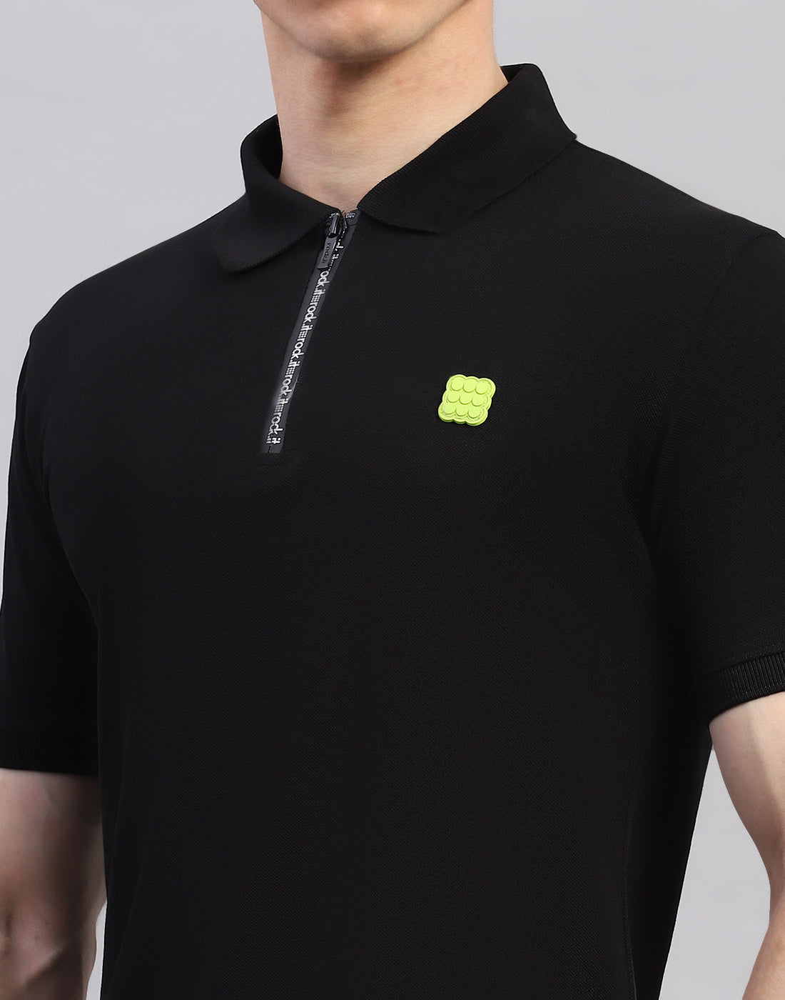 Rock.it Men Black Solid Polo Collar Half Sleeve T-Shirt