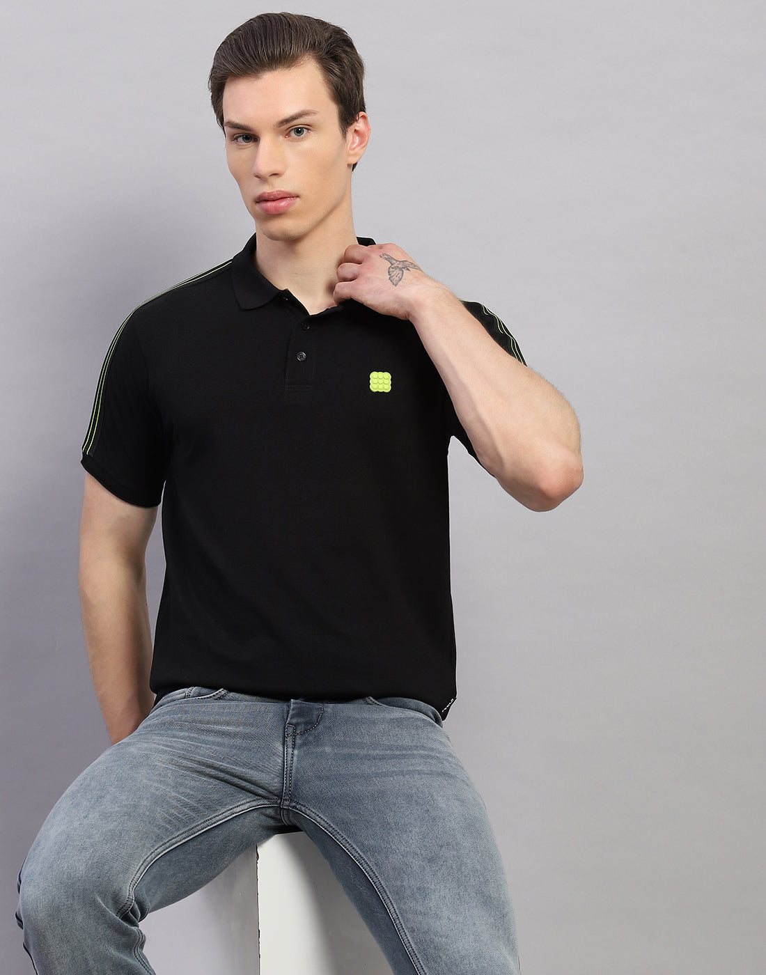 Rock.it Men Black Solid Polo Collar Half Sleeve T-Shirt
