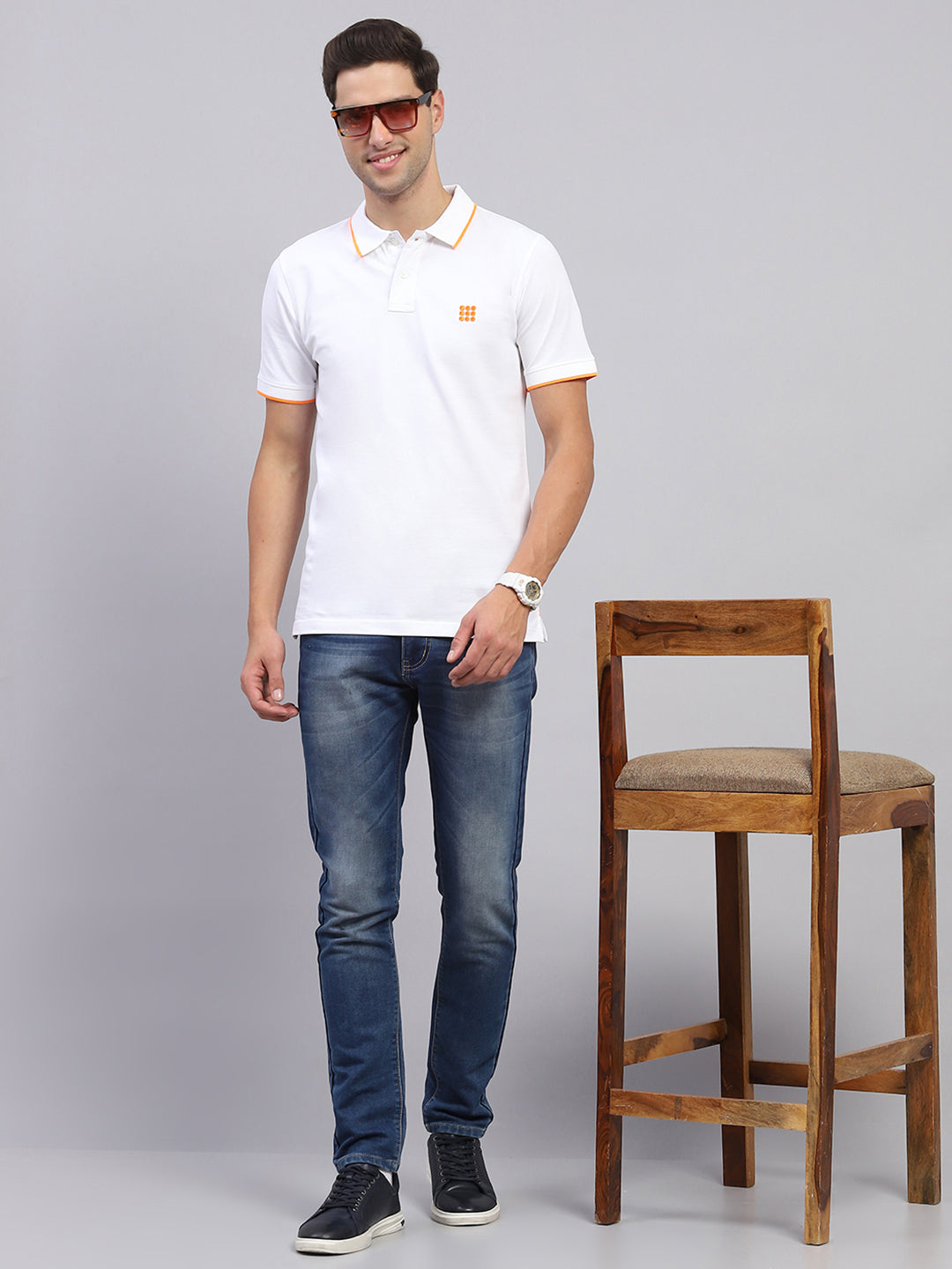 Rock.it Men White Solid Collar Half Sleeve T-Shirt