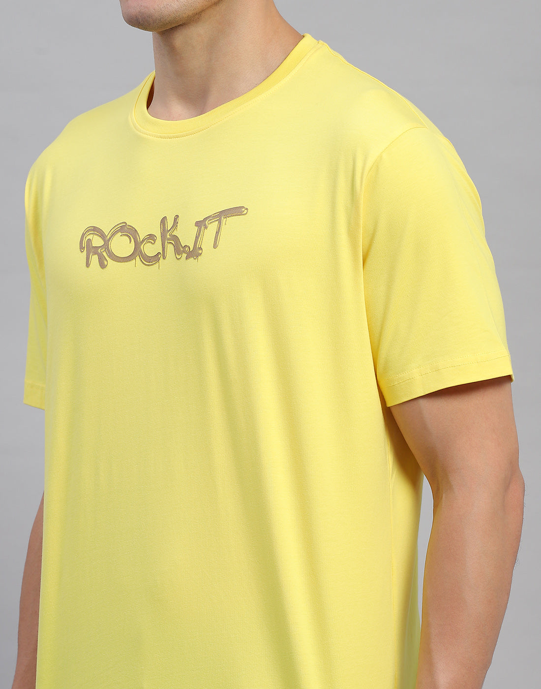 Rock.it Men Yellow Solid Round Neck Half Sleeve T-Shirt