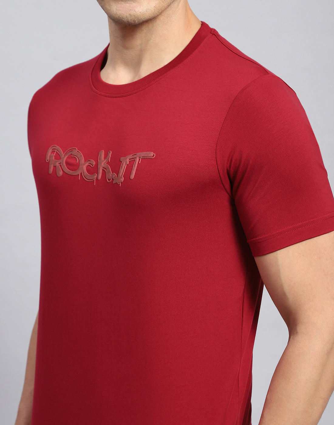 Rock.it Men Red Solid Round Neck Half Sleeve T-Shirt