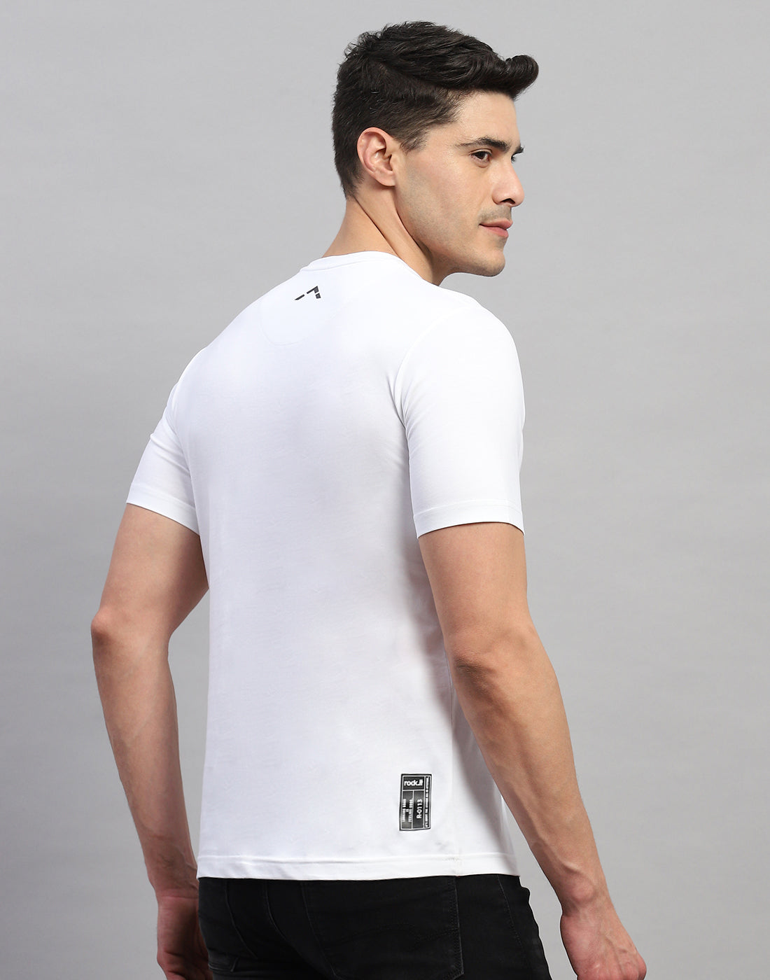 Rock.it Men White Solid Round Neck Half Sleeve T-Shirt