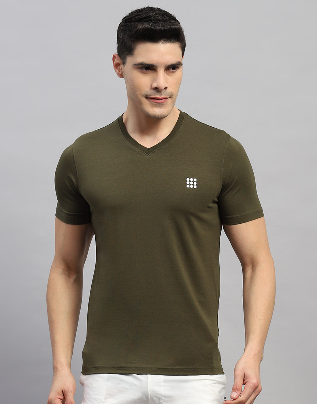 Men Olive Solid V Neck Half Sleeve T-Shirt