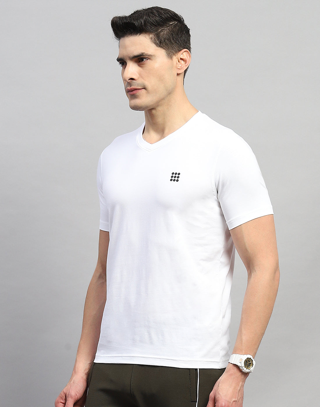 Rock.it Men White Solid V Neck Half Sleeve T-Shirt