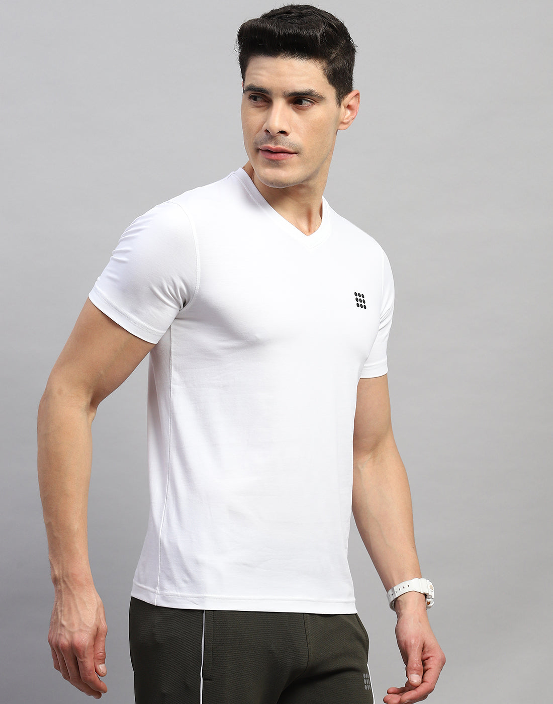 Rock.it Men White Solid V Neck Half Sleeve T-Shirt