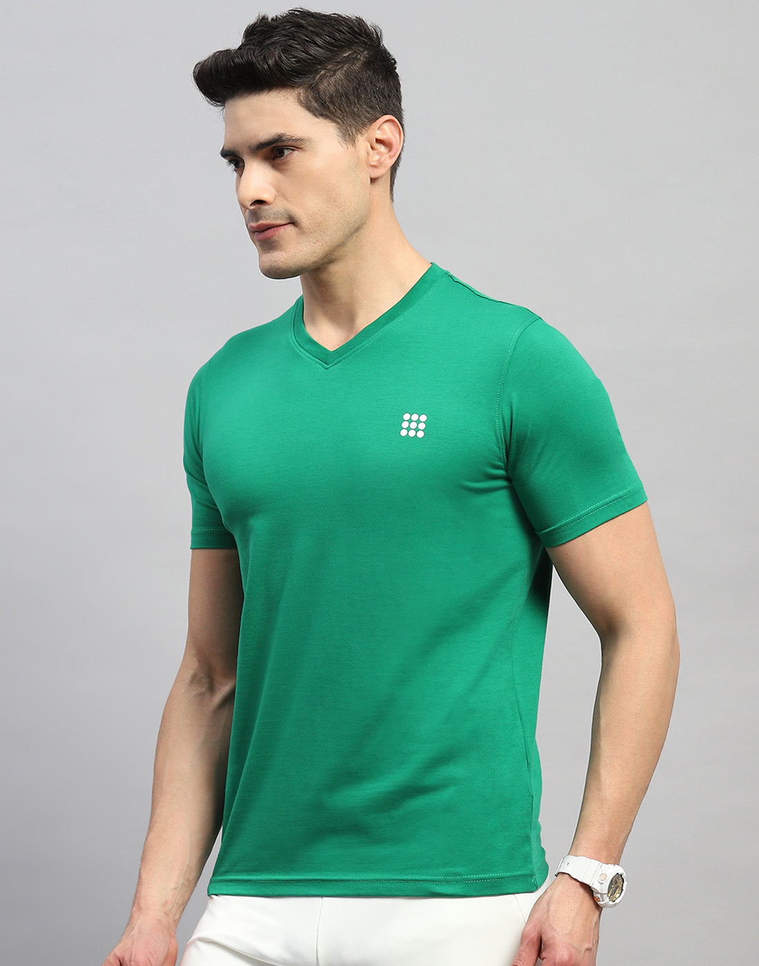 Rock.it Men Green Solid V Neck Half Sleeve T-Shirt