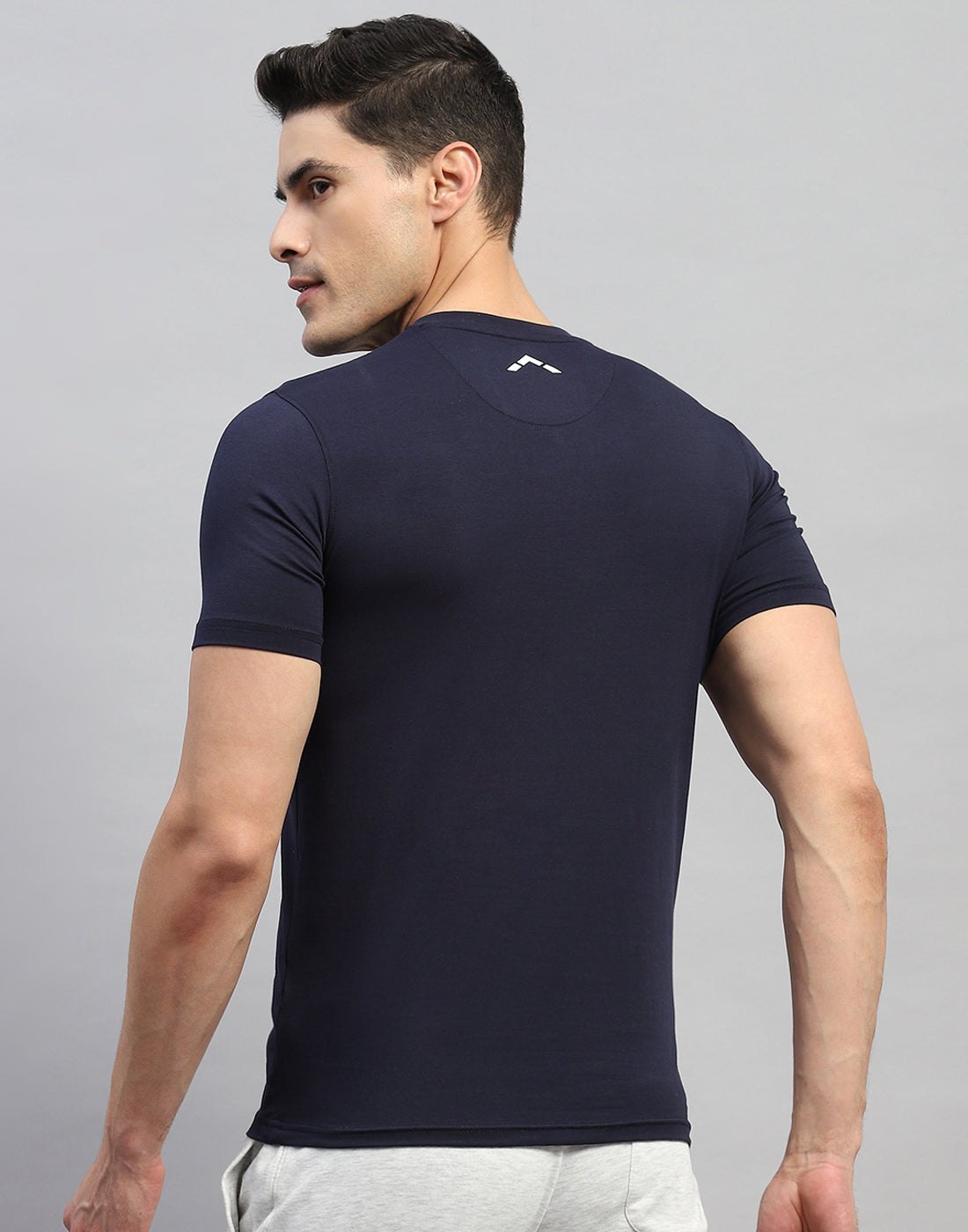 Rock.it Men Navy Blue Solid V Neck Half Sleeve T-Shirt