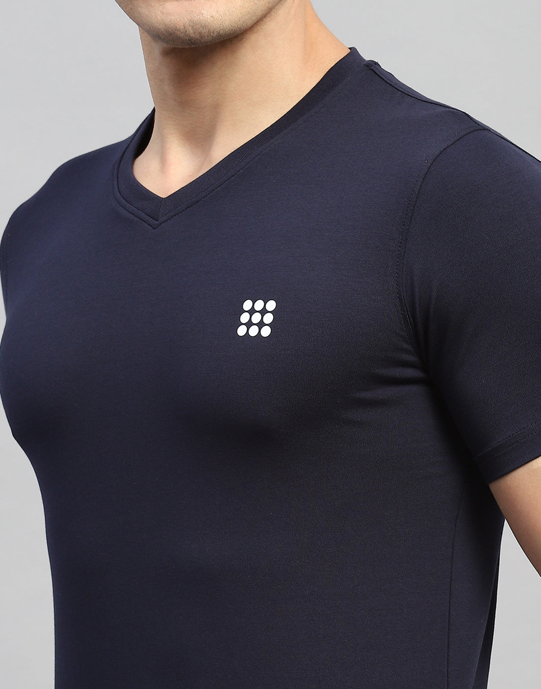 Rock.it Men Navy Blue Solid V Neck Half Sleeve T-Shirt