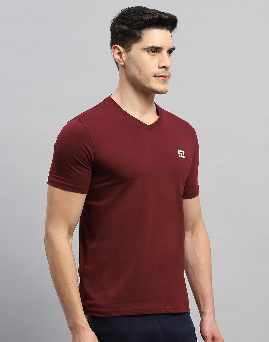 Rock.it Men Maroon Solid V Neck Half Sleeve T-Shirt