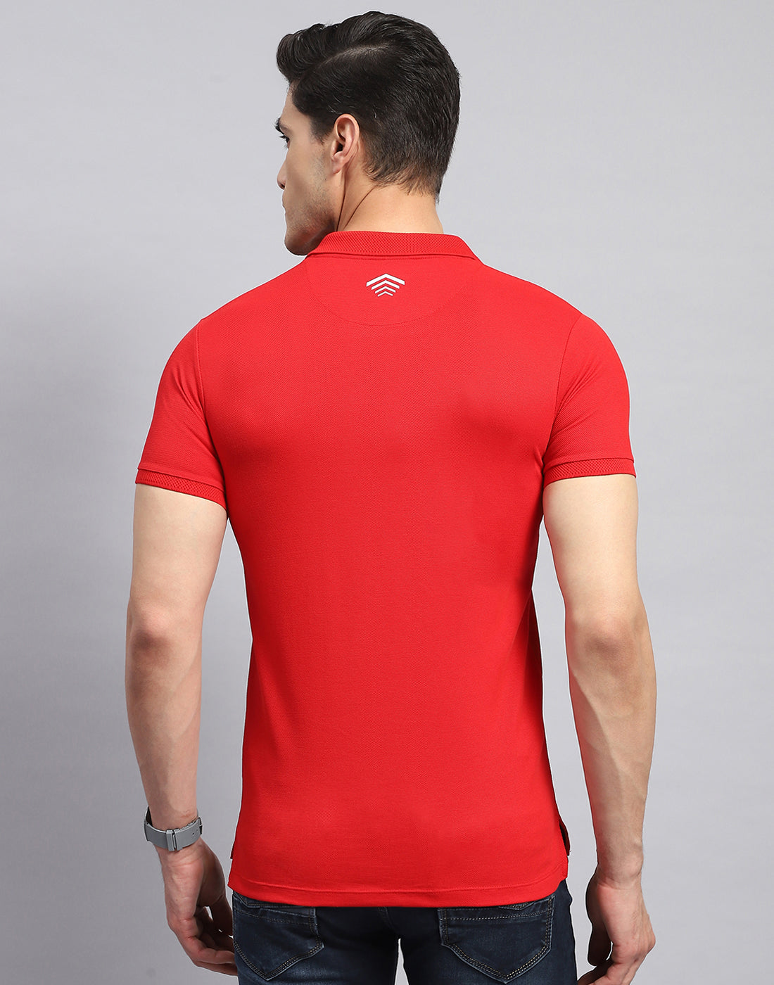 Men Red Solid Collar Half Sleeve T-Shirt