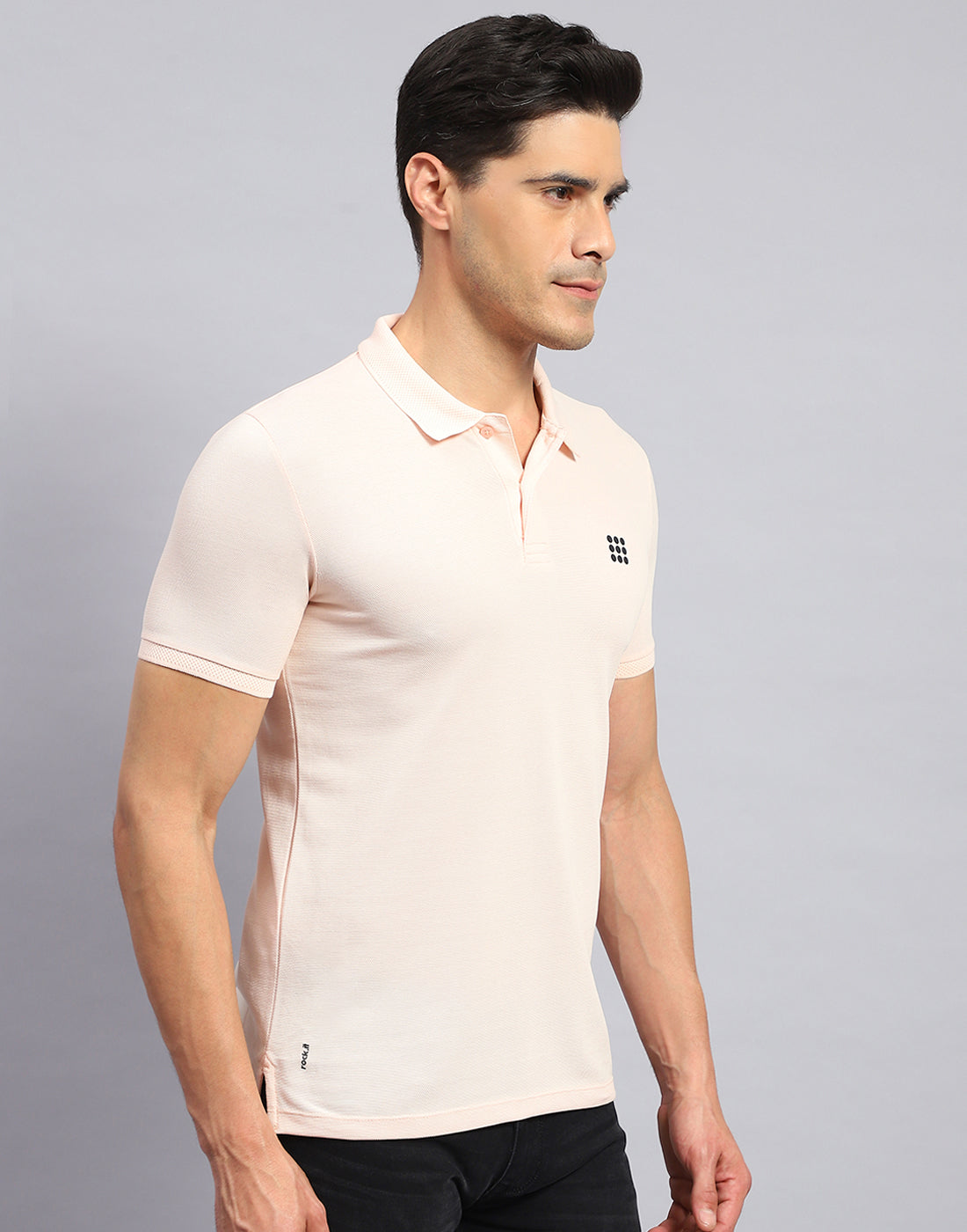 Men Peach Solid Collar Half Sleeve T-Shirt