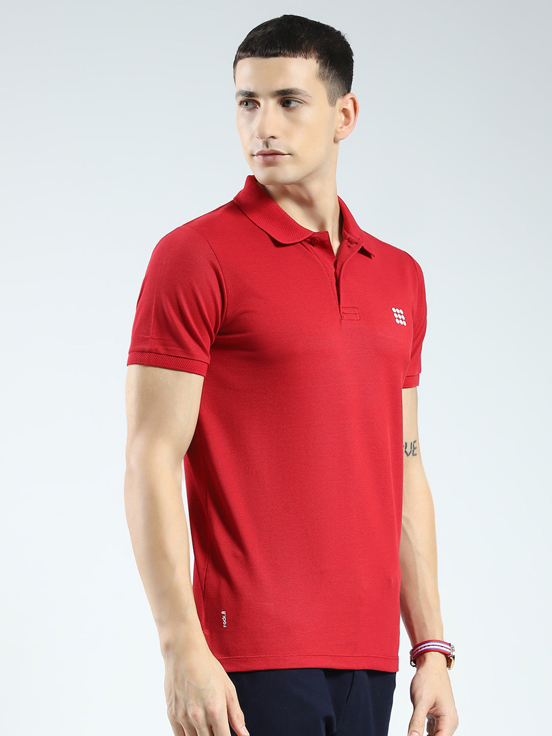 Rock.it Men Maroon Solid Collar Half Sleeve T-Shirt