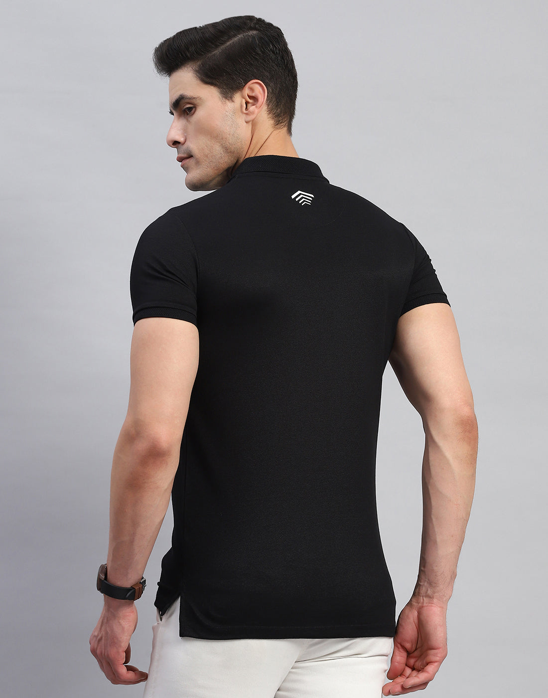 Men Black Solid Collar Half Sleeve T-Shirt