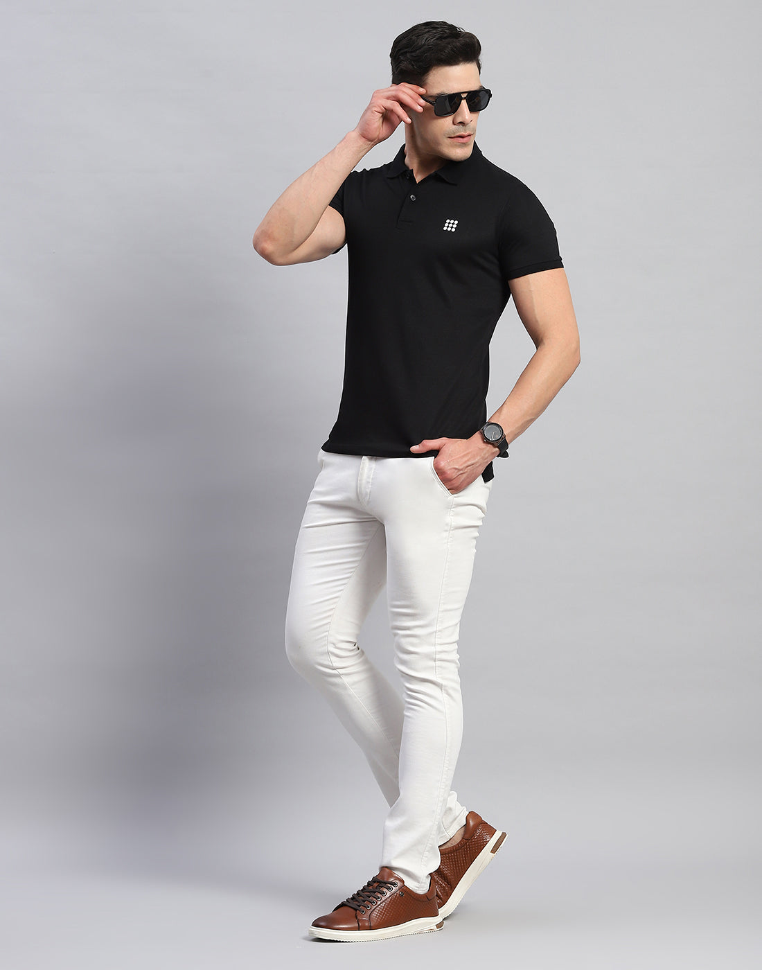 Rock.it Men Black Solid Collar Half Sleeve T-Shirt