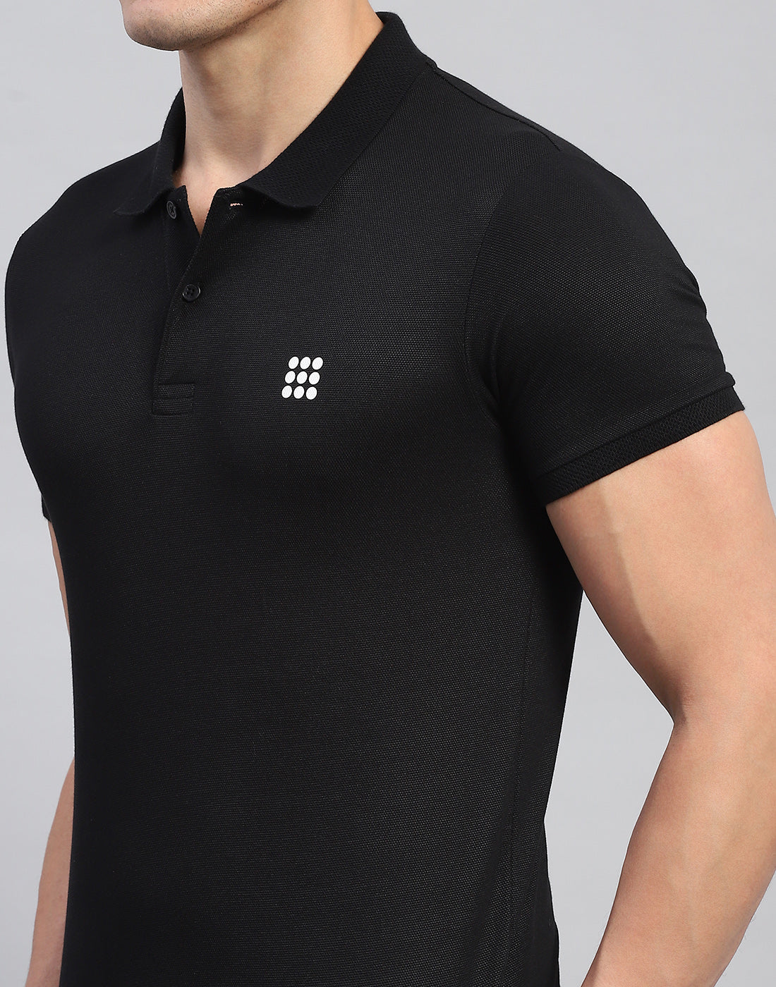 Men Black Solid Collar Half Sleeve T-Shirt