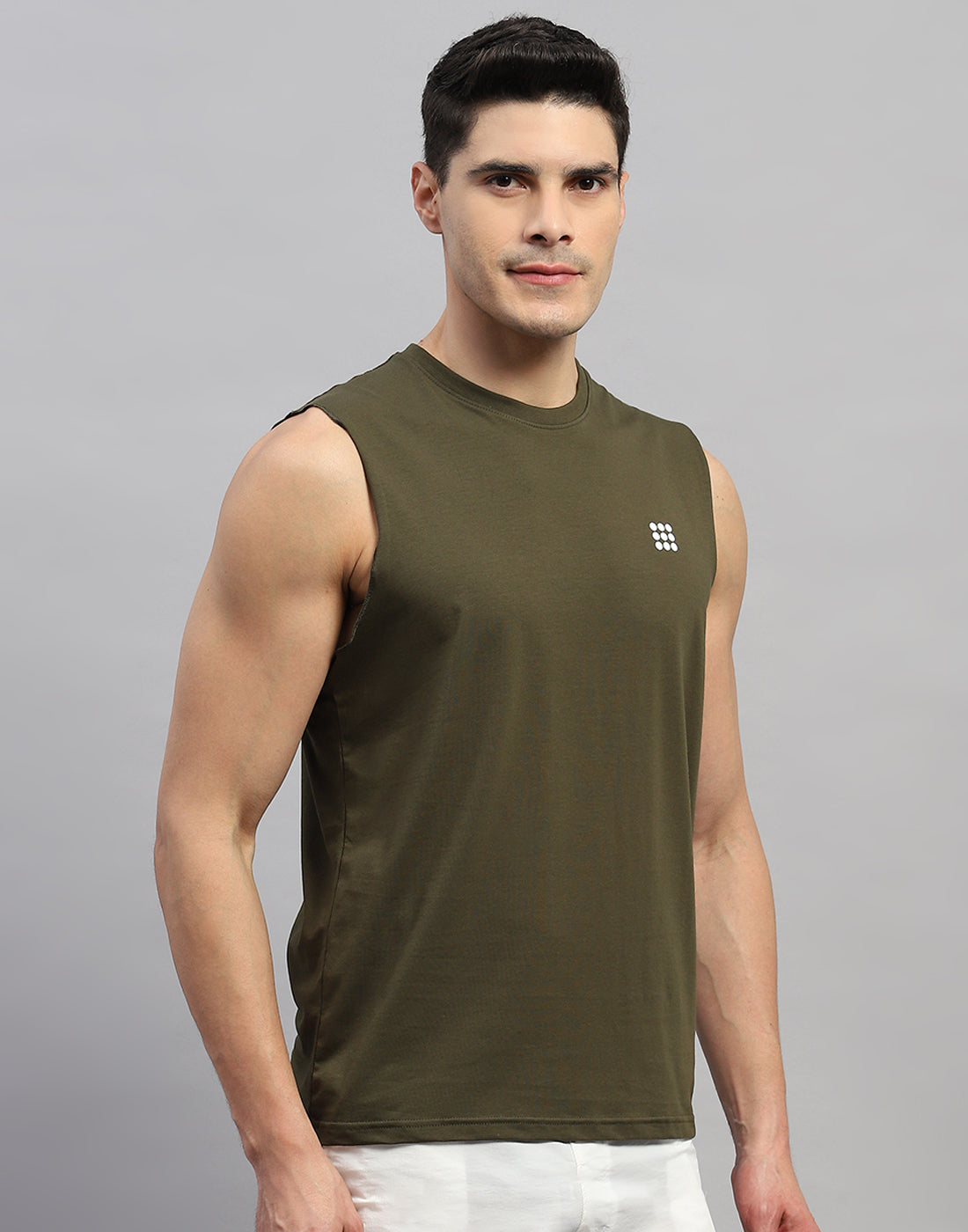 Rock.it Men Olive Solid Round Neck Sleeveless T-Shirt