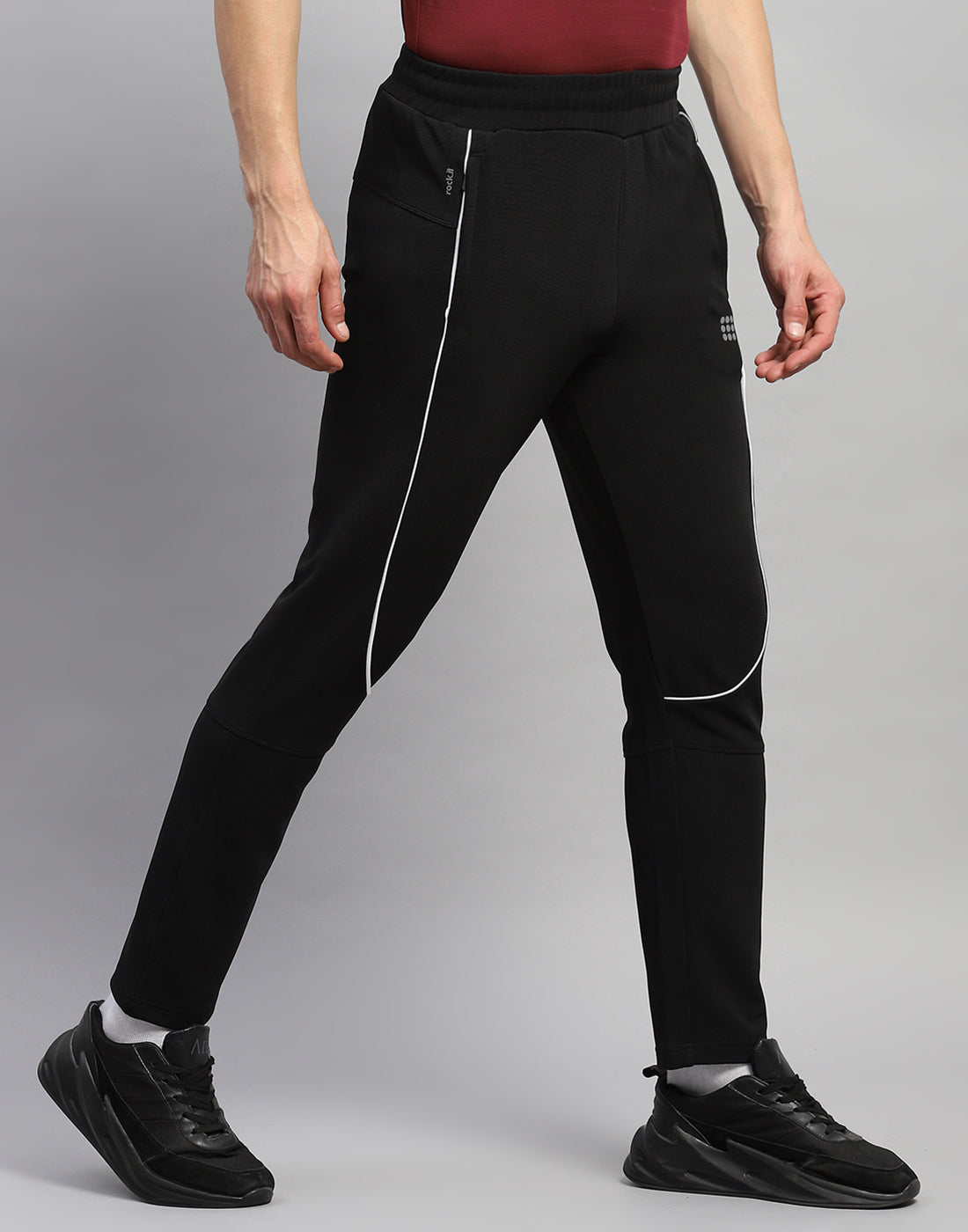 Rock.it Men Black Solid Regular Fit Lower