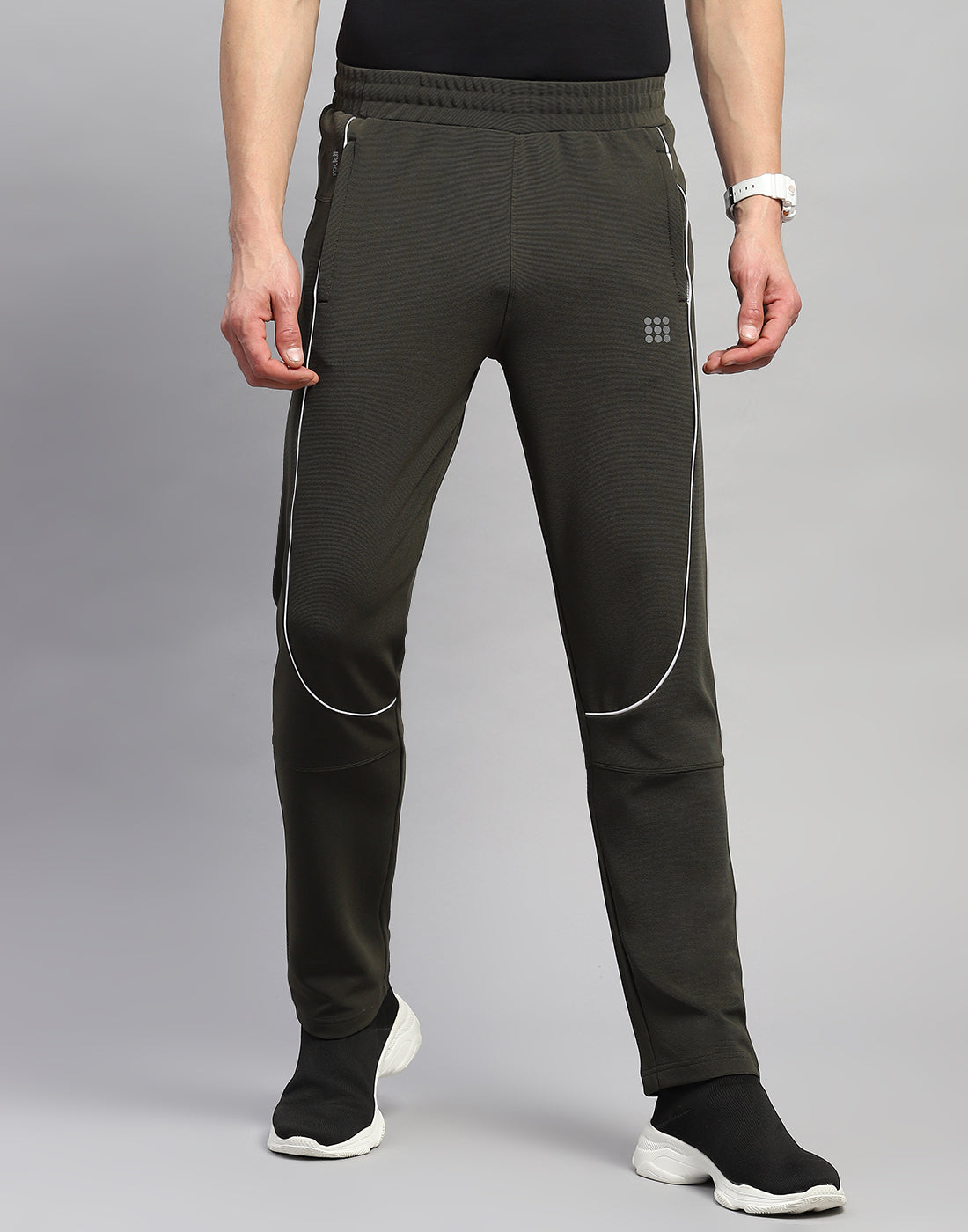 Rock.it Men Olive Solid Regular Fit Lower