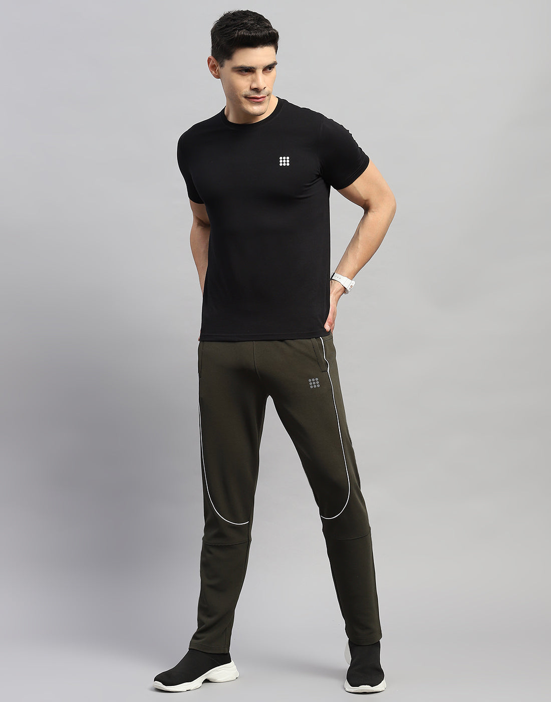 Rock.it Men Olive Solid Regular Fit Lower