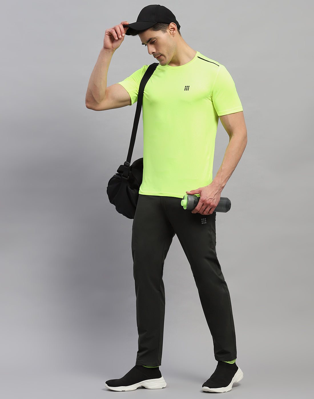 Rock.it Men Olive Solid Regular Fit Lower
