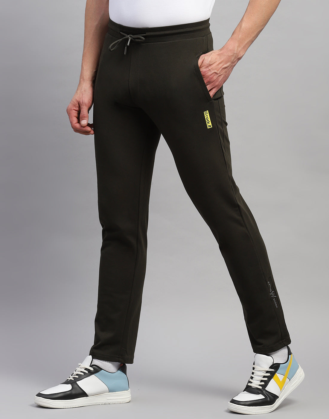 Rock.it Men Olive Solid Regular Fit Lower