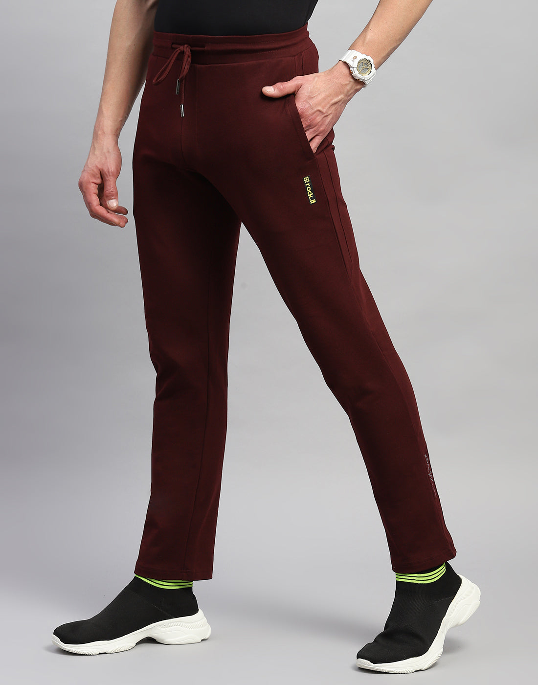 Rock.it Men Maroon Solid Regular Fit Lower