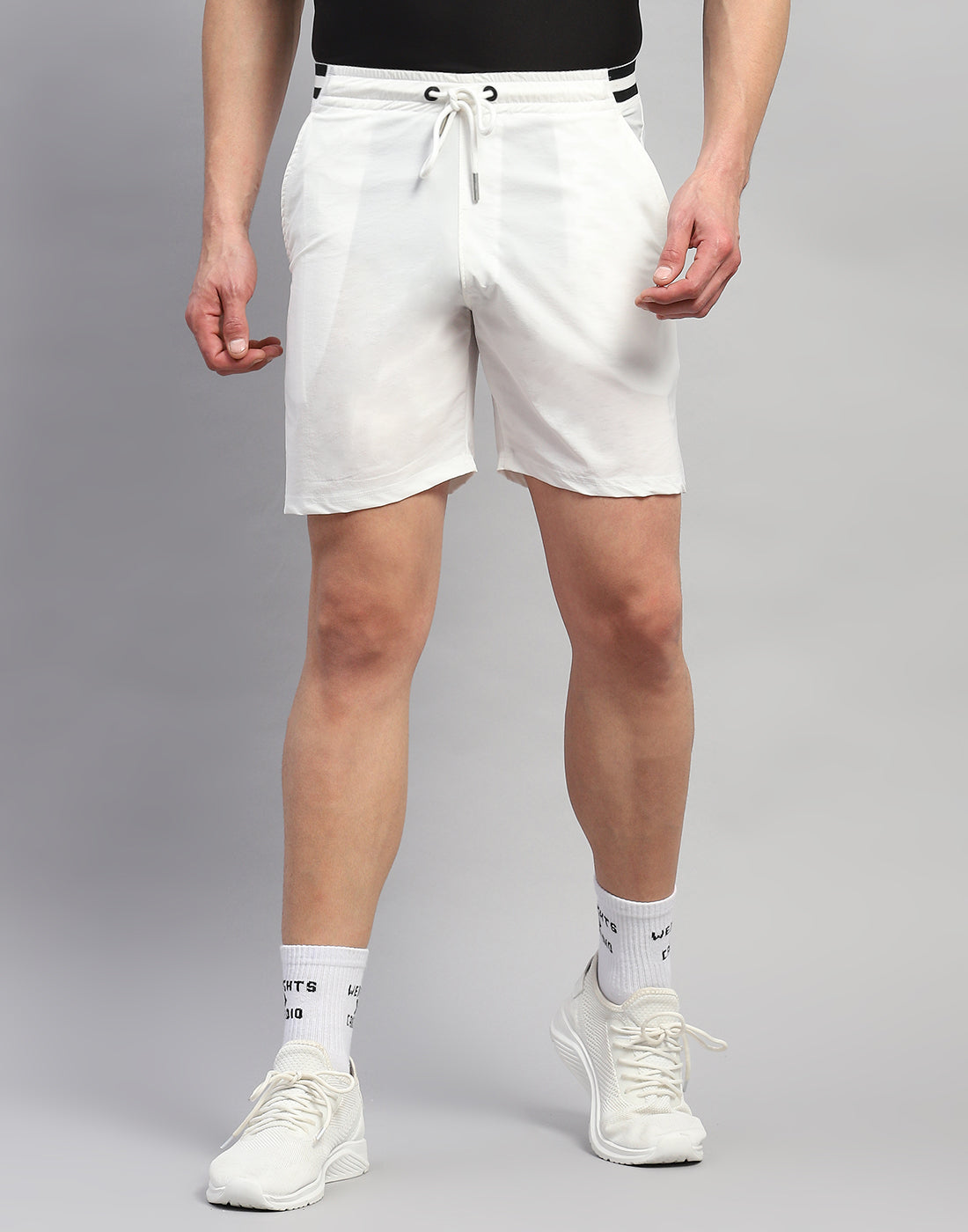 Men White Solid Regular Fit Short